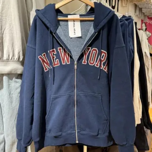 Brandy Melville oversized Navy Blue New York Hoodie. Size L/XL - Picture 2 of 8